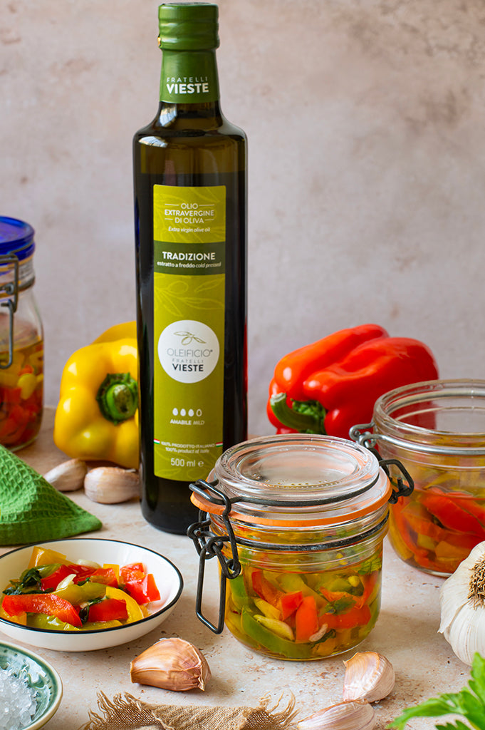 Composta di peperoni sott'olio fatta in casa: la ricetta tradizionale pugliese