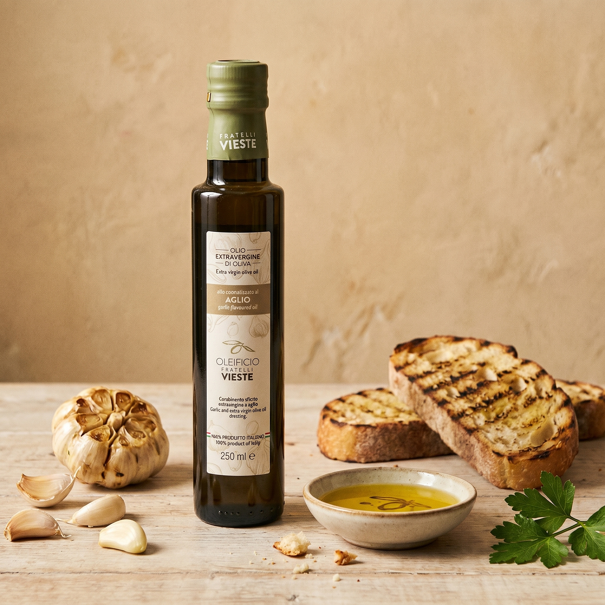 Olio extravergine aromatizzato all'aglio di Oleificio Fratelli Vieste, Vieste sul Gargano