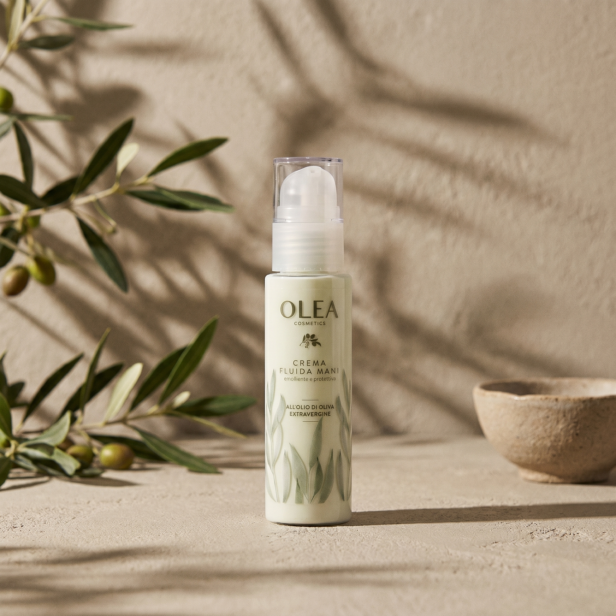 Crema fluida mani Olea Cosmetic all'olio extravergine di oliva. Oleificio Fratelli Vieste