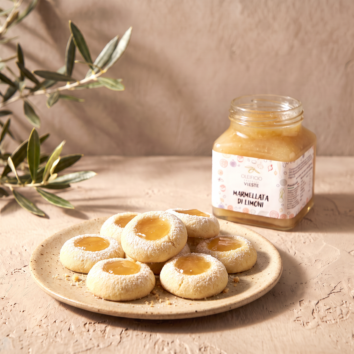 Biscotti occhio di bue con marmellata di limoni. Oleificio Fratelli Vieste