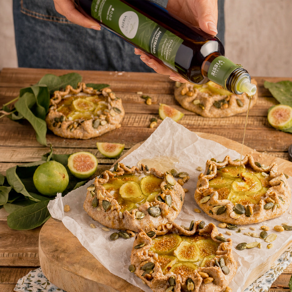 Olio extravergine di oliva Nostrano versato su un piatto. Oleificio Fratelli Vieste