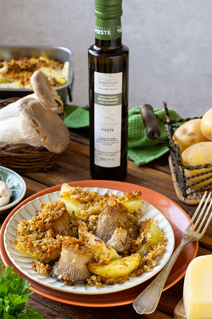 Funghi cardoncelli al forno con patate e panatura croccante. Oleificio Fratelli Vieste