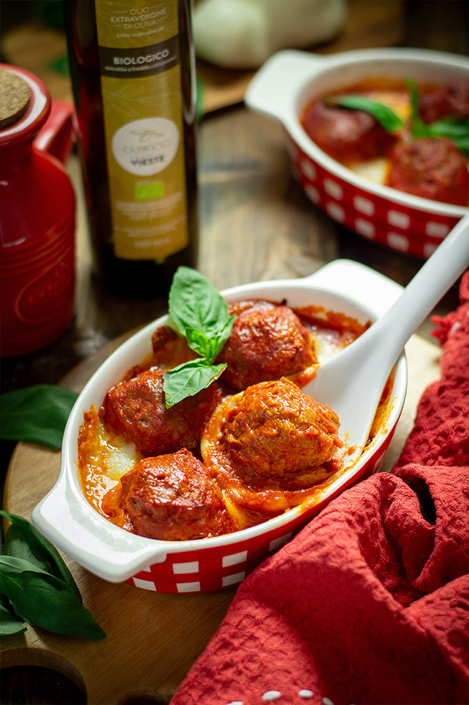 Polpette al forno con pomodoro e mozzarella