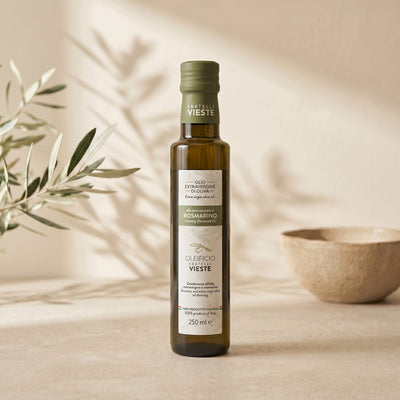 Olio extravergine di oliva aromatizzato al rosmarino, bottiglia da 250 ml. Oleificio Fratelli Vieste