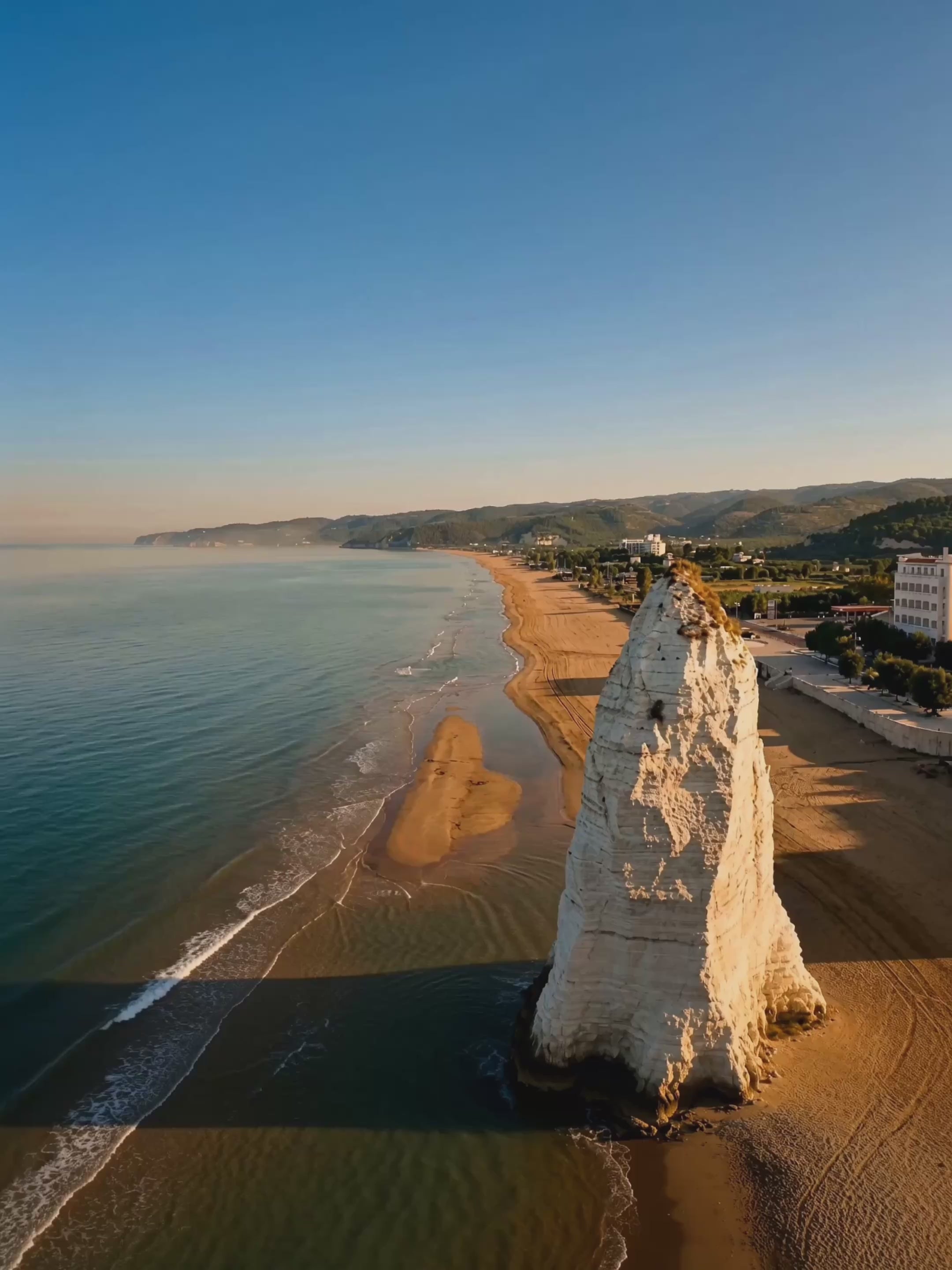 Carica il video: 